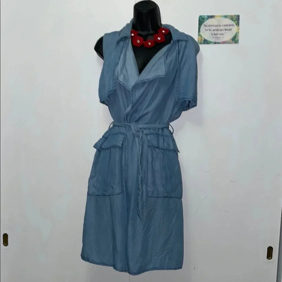 missimo Dresses & Skirts - ☀️☀️Blue knee-length sundress with wrap tie front and puff sleeves